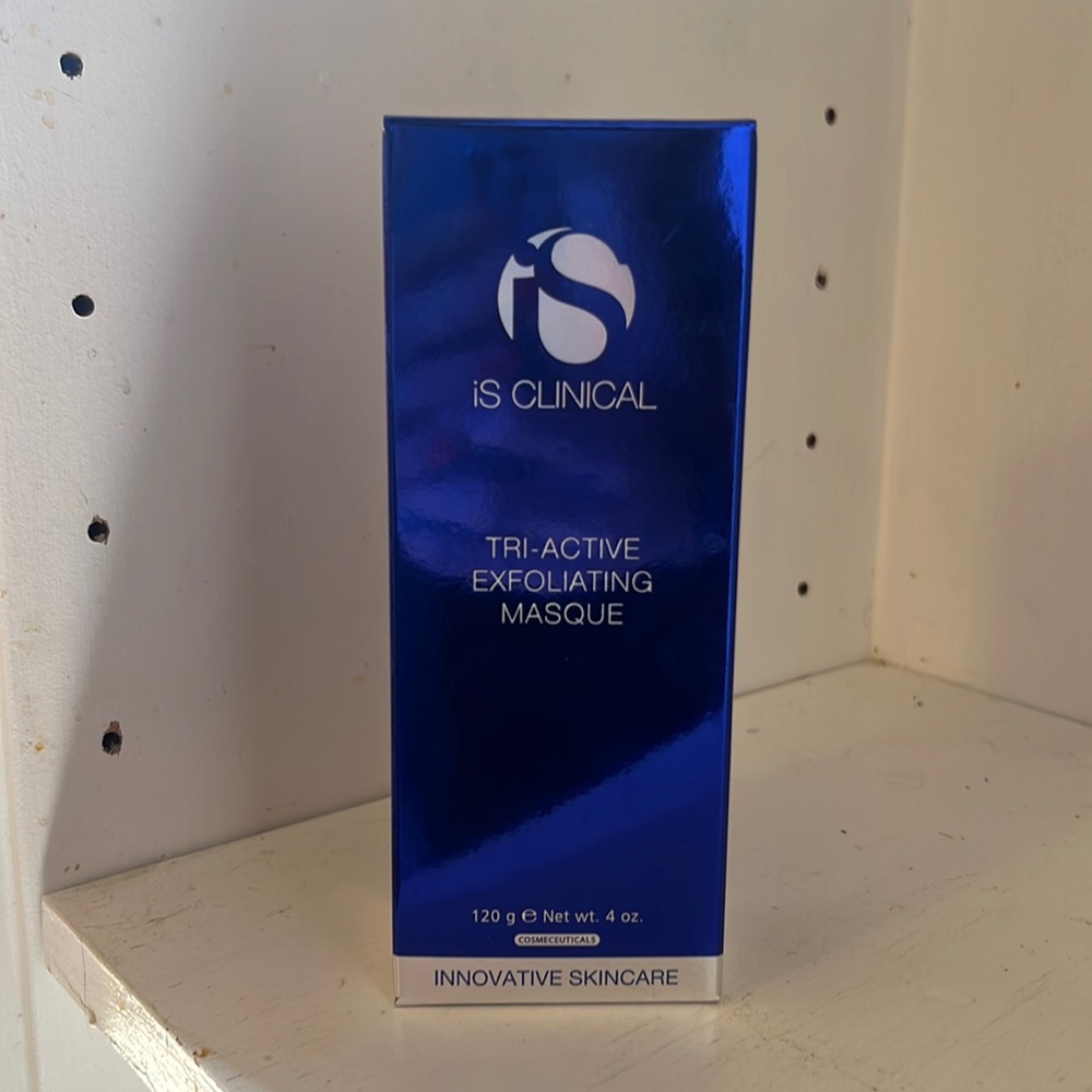 iS Clinical Tri-Active Exfoliating Masque